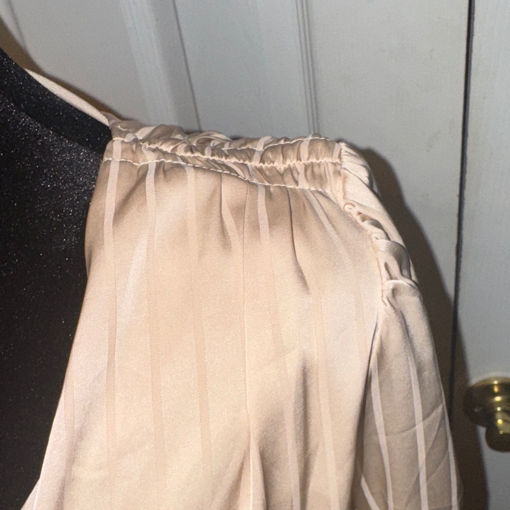 Elegant Cream Dress - Picture 3 of 16